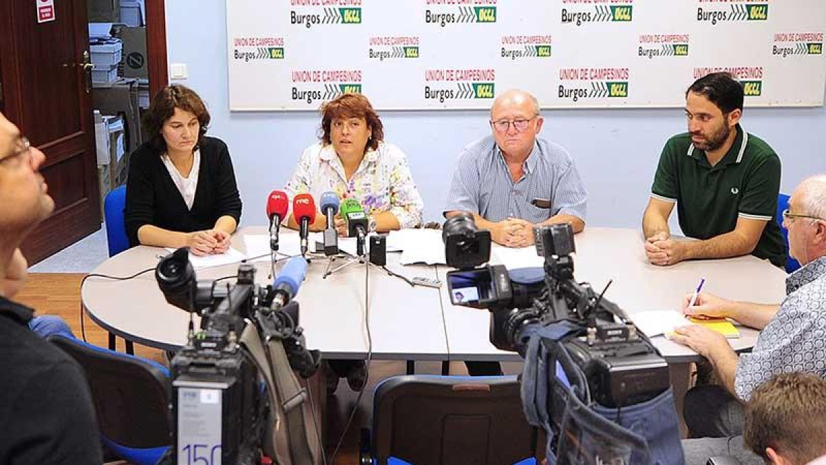 Los responsables de UCCL en Burgos consideran que son muchos los problemas que deberían regularse por ley.-I. L. M.