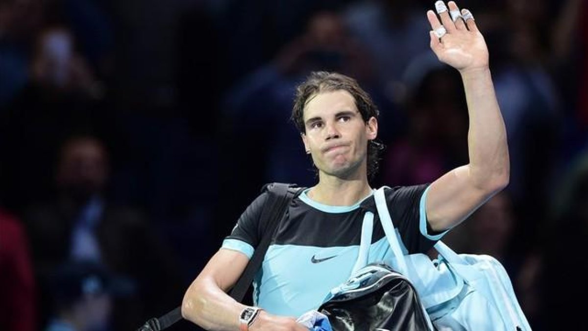 Nadal se despide con gesto contrariado tras caer en el Masters ante Djokovic-LEON NEAL / AFP PHOTO