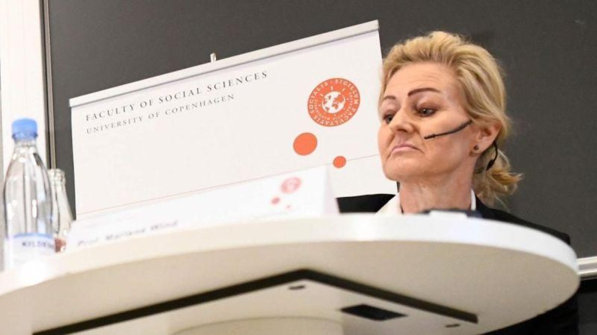Marlene Wind, la profesora danesa que fue trending topic en España por acorralar a Puigdemont.-JONATHAN NACKSTRAND (AFP)