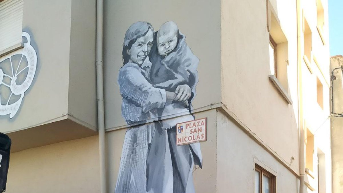 Los vecinos han podido ver cómo se ha ido realizando la obra.-ECB