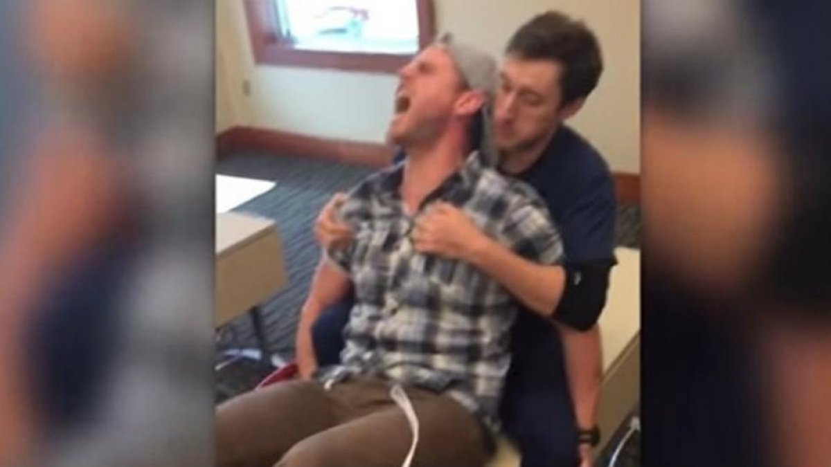 Experimento con una máquina que simula los dolores del parto.-EUROPA PRESS