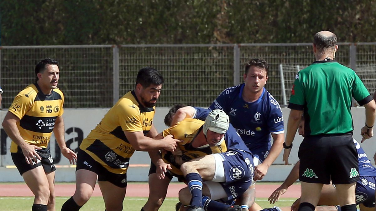 Imagen del partido de ayer entre el RealCiencias Enerside y el Recoletas Burgos Universidad de Burgos. ÁREA 11