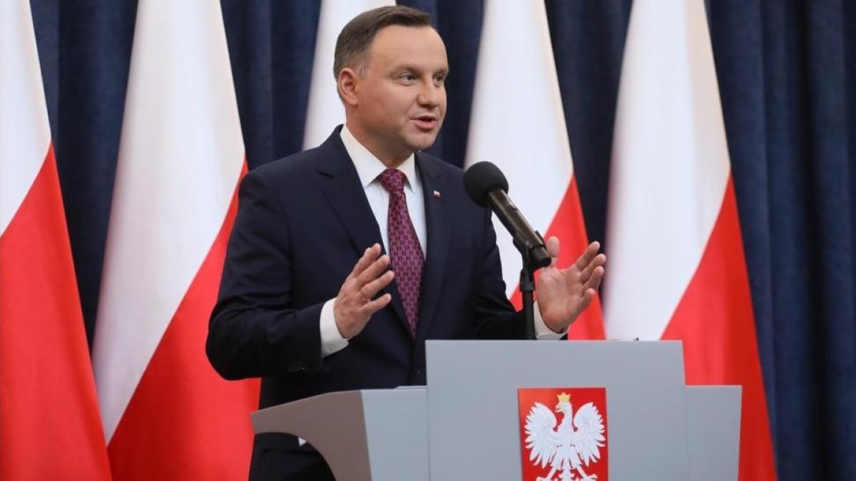 El presidente polaco, Andrzej Duda, ofrece una rueda de prensa sobre las reformas del sistema judicial, en Varsovia, el 20 de diciembre.-/ EFE / PAWEL SUPERNAK