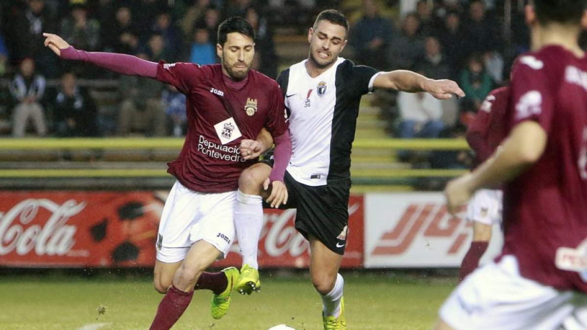 Ander Vitoria tuvo en sus botas tres grandes ocasiones, penalti incluido, para encarrilar el duelo, pero tenía la pólvora mojada-Raúl G. Ochoa