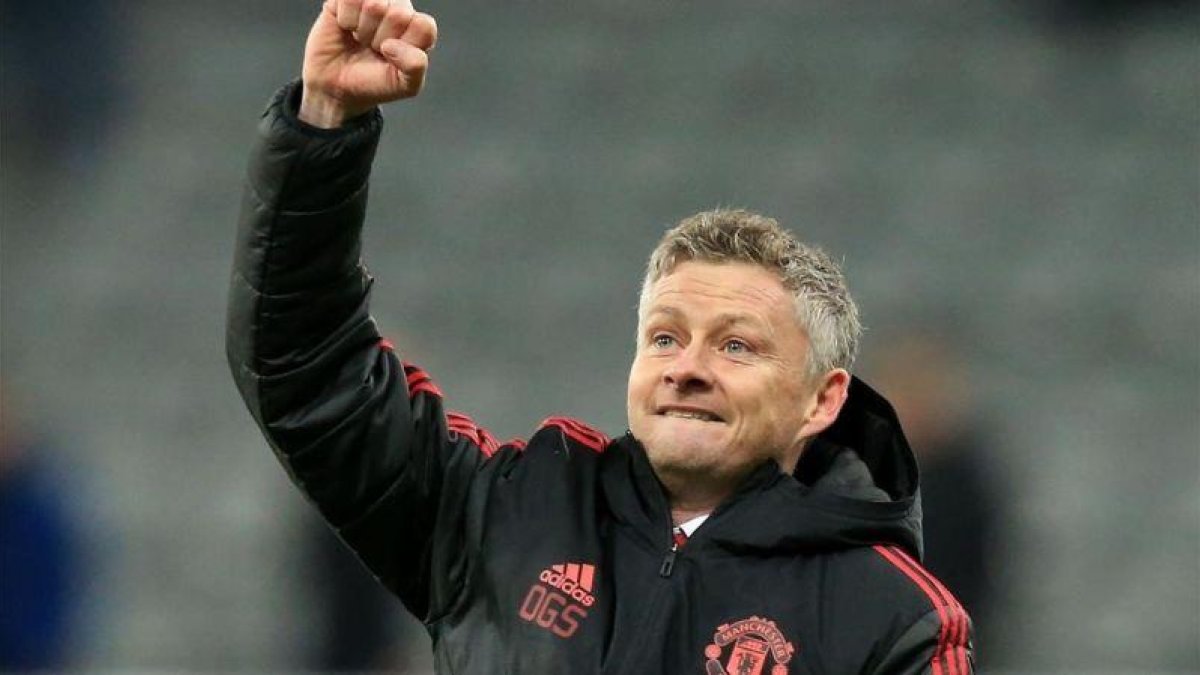 El festejo de Solskjaer en uno de sus primeros triunfos cuando todavía era interino.-EL PERIÓDICO