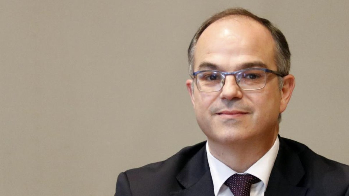 El conseller de Presidencia, Jordi Turull, ha asegurado hoy que la Generalitat organizará el referéndum unilateral del 1-O y ha advertido al Gobierno de que si se colapsa económicamente y financieramente a Cataluña, España de hunde-EFE