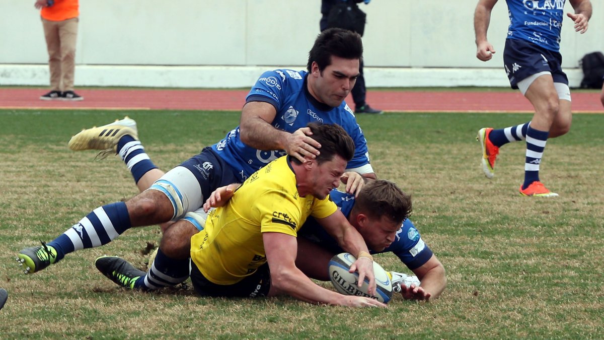 Zabalegui gana la partida a los jugadores del Ciencias en el partido disputado en La Cartuja. ECB