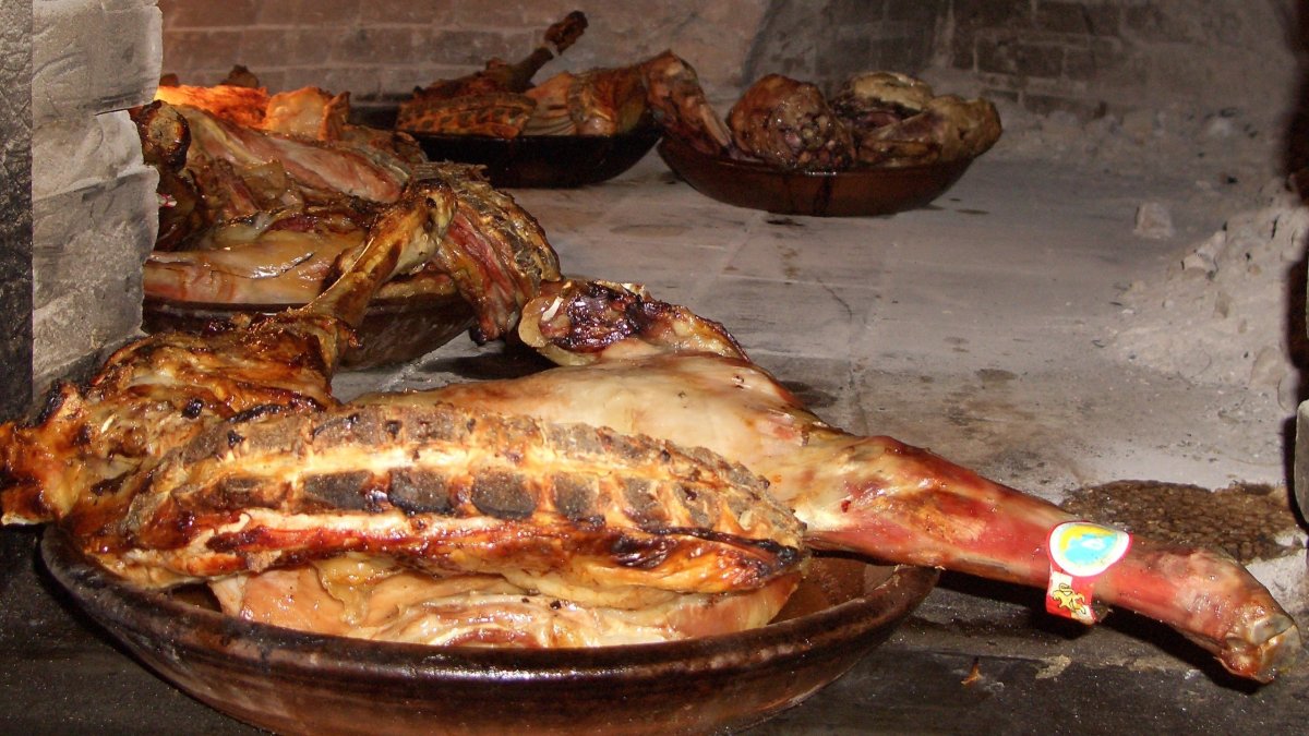 El lechazo asado de Aranda es famoso por su calidad