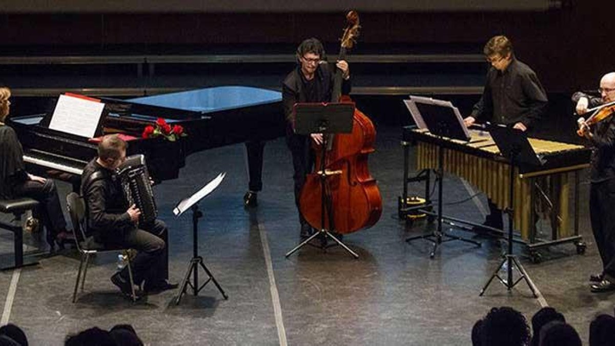 Las V Jornadas + Música arrancan el miércoles con tres citas en las que participarán alumnos y profesores.-Santi Otero