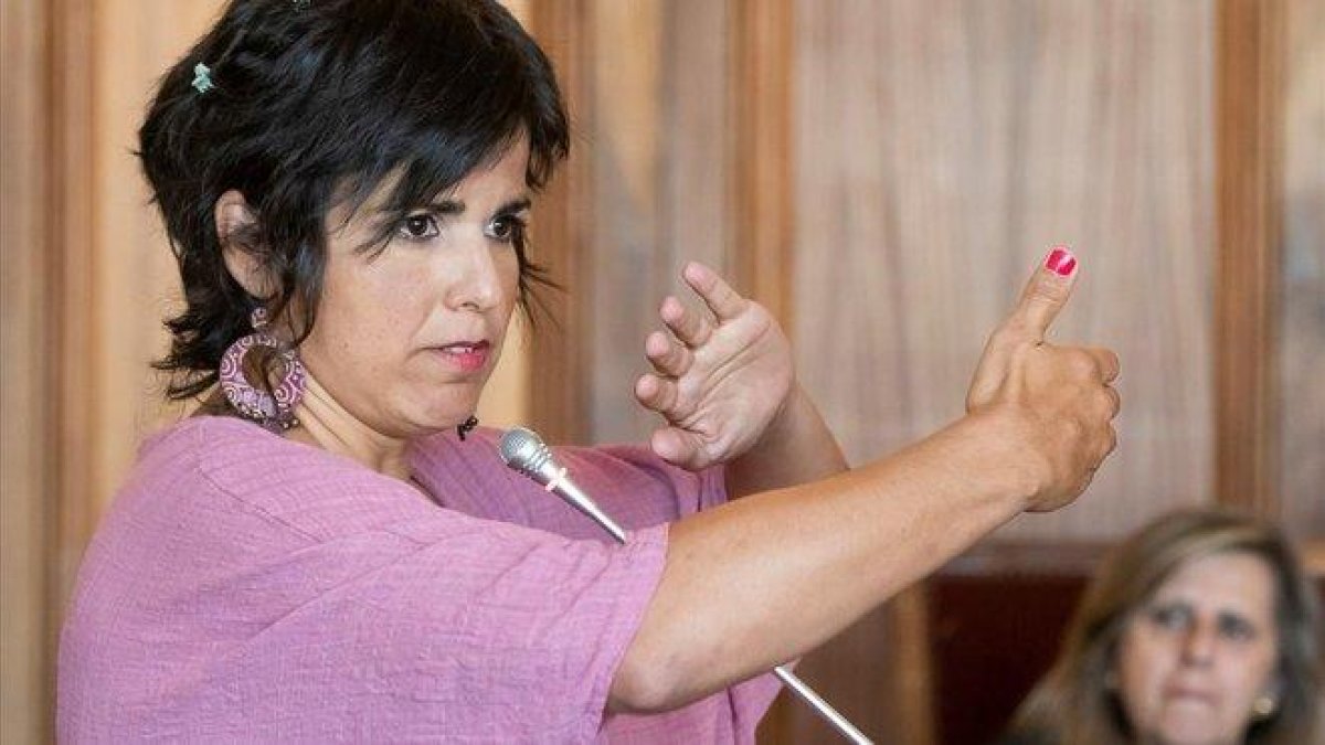 La líder de Podemos en Andalucía, Teresa Rodríguez, durante su declaración en el juicio.-EFE / RAÚL CARO
