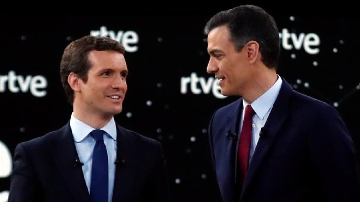 Casado y Sánchez, este lunes.-