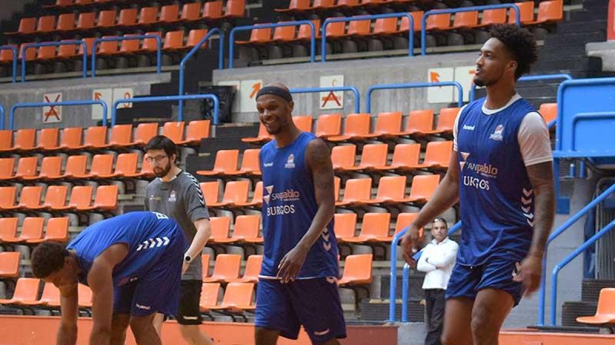 Tokoto ya entrenó ayer con el equipo.-SAN PABLO