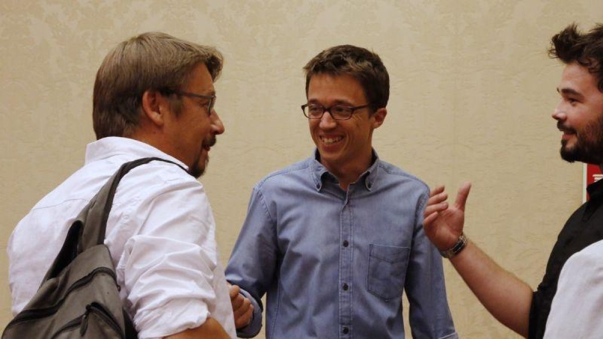 Errejón y Rufián, con Domènech.-AGUSTIN CATALAN