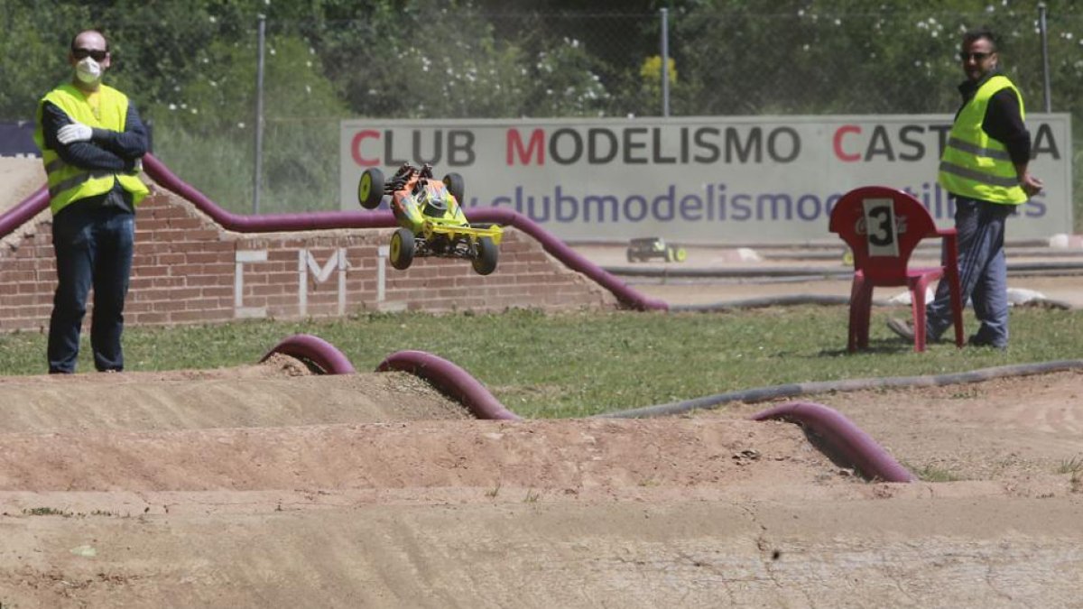 Un momento de la competición celebrada ayer en Fuentes Blancas. RAÚL-