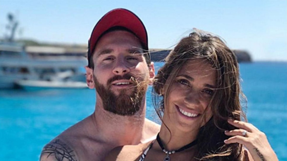 Messi y Antonella Rocuzzo.-