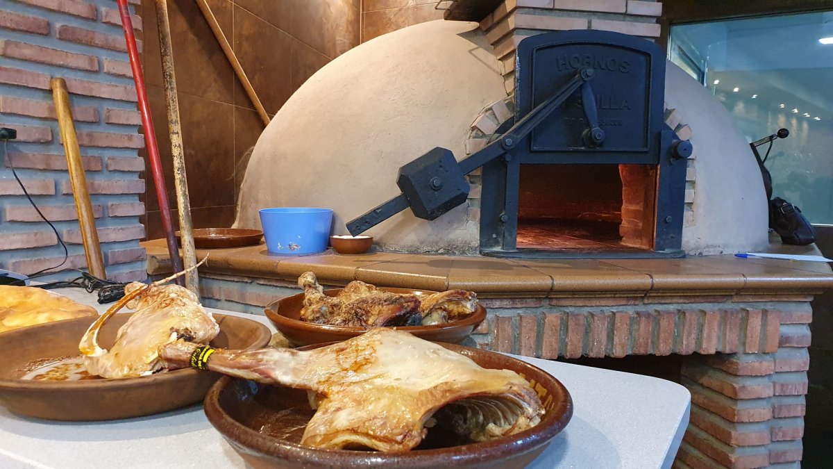 Aranda lleva años trabajando en una marca propia de lechazo. L.V.