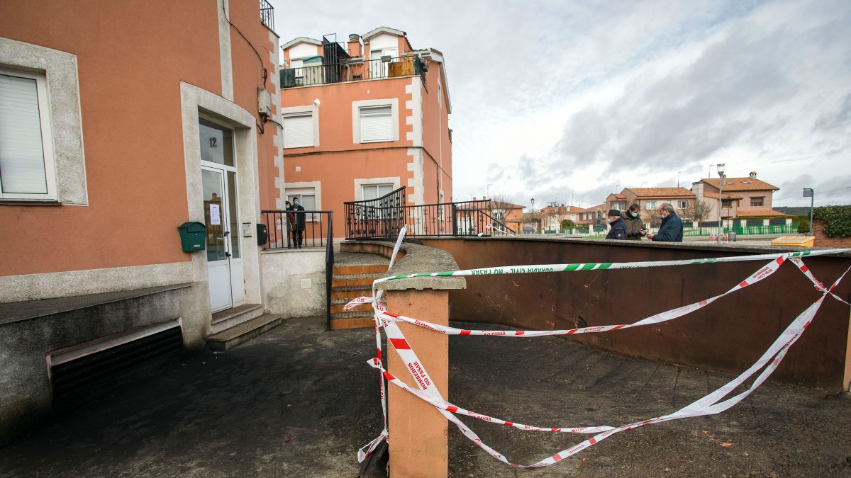 Imagen del acceso al garaje. TOMÁS ALONSO