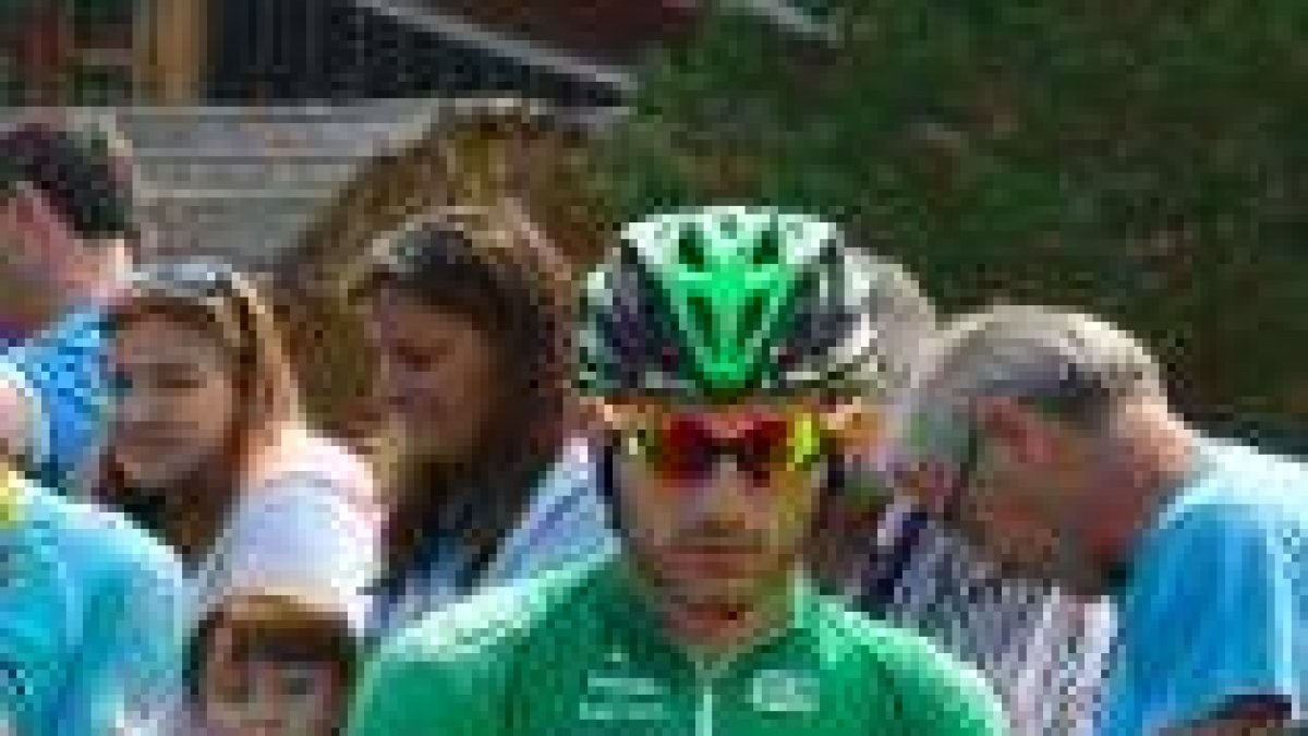 Barbero en la salida de la última etapa de la Vuelta a Burgos.-RICARDO ORDÓÑEZ