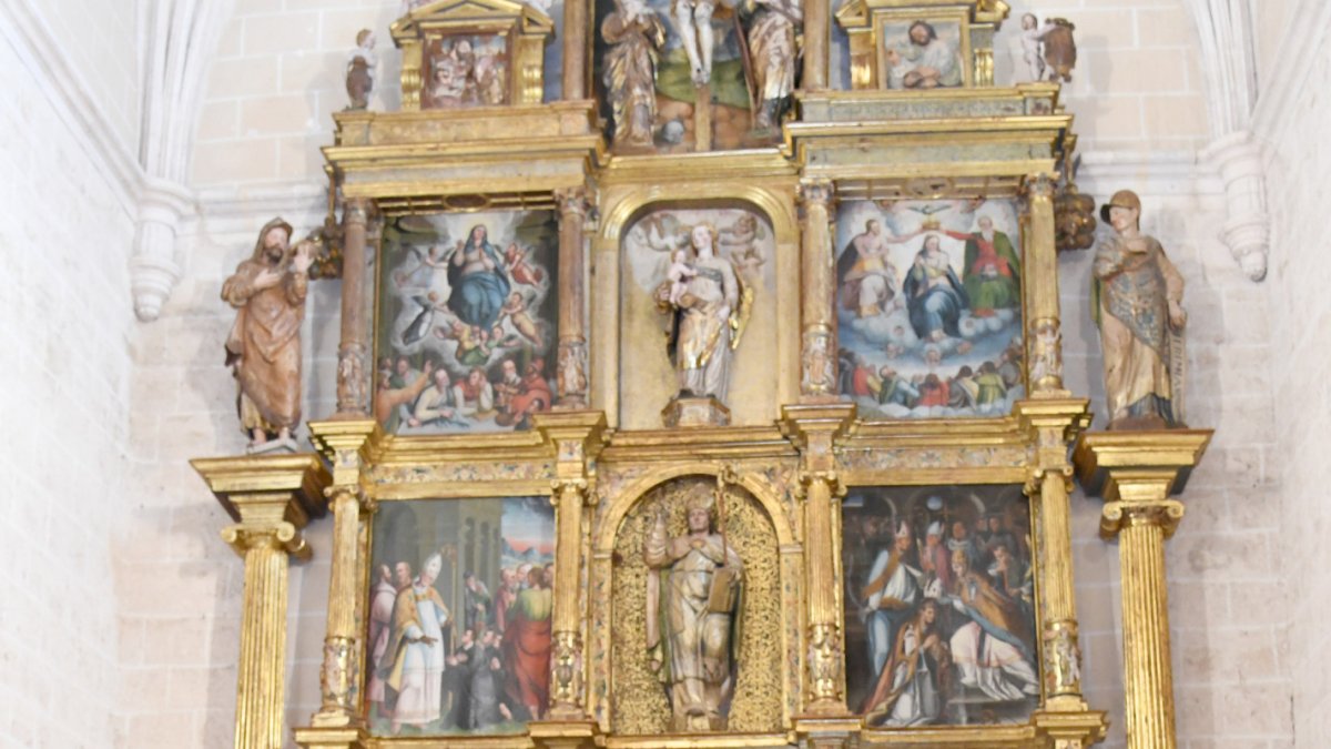 La mejora del retablo ha centrado parte de la actuación regional. ECB