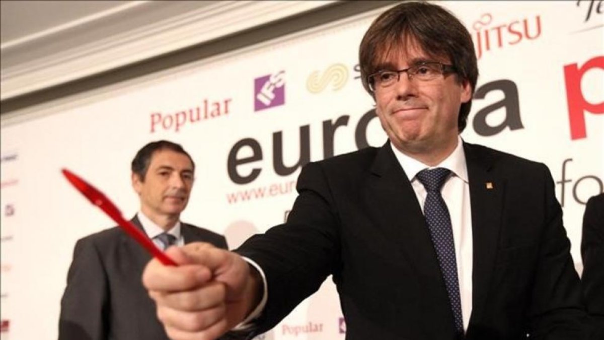 El 'president' Carles Puigdemont, durante el desayuno informativo que ha ofrecido este lunes en Madrid.-JUAN MANUEL PRATS