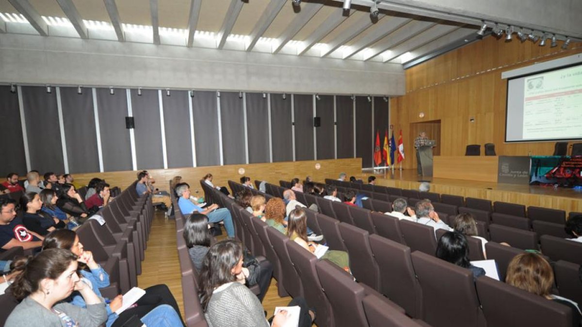 Un momento de la jornada que se ha celebrado en el hospital burgalés.-ISRAEL L. MURILLO