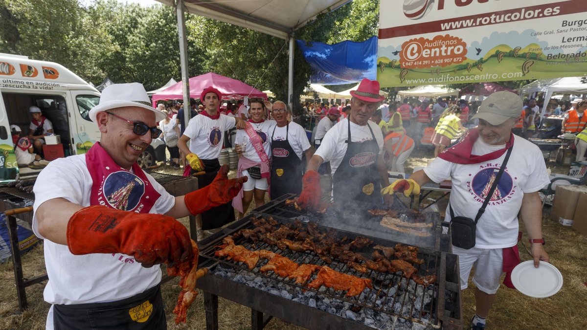 Miles de personas abarrotaron el Parral. SANTI OTERO