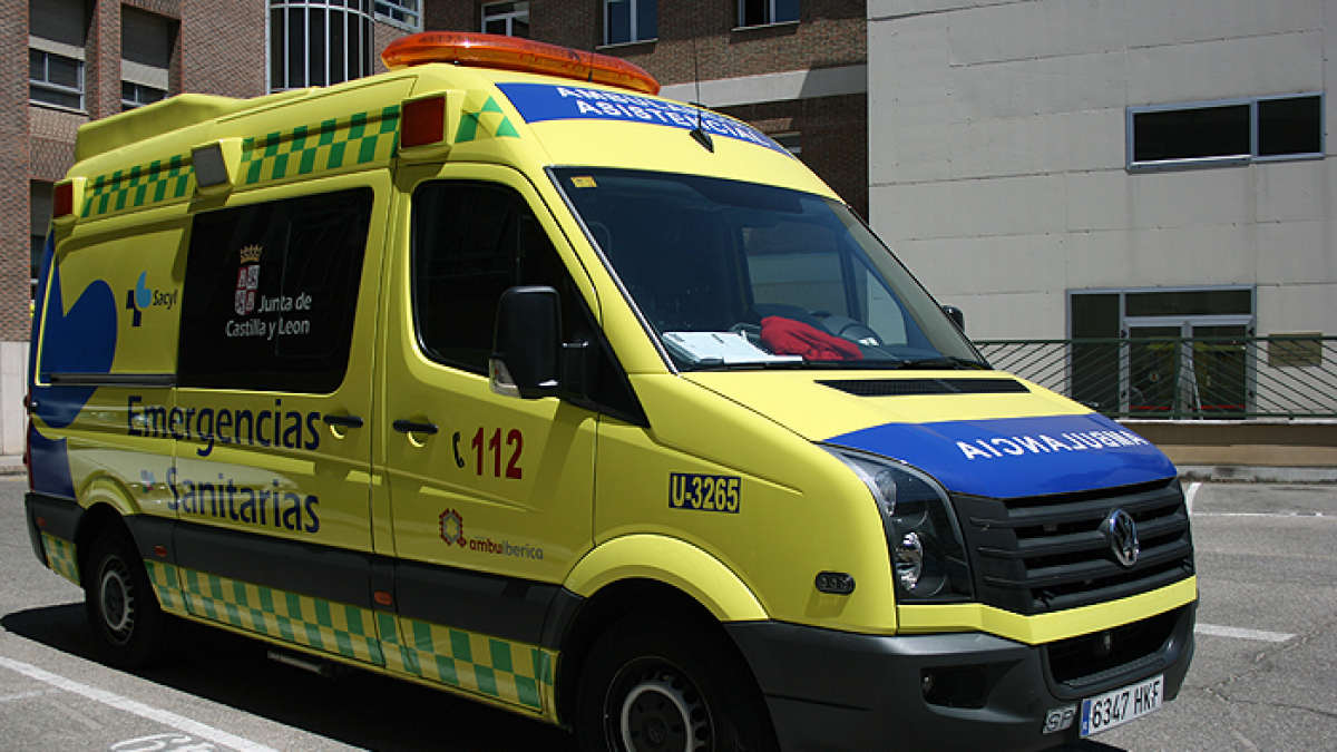Cuatro de los heridos fueron trasladados al HUBU en ambulancia. ECB