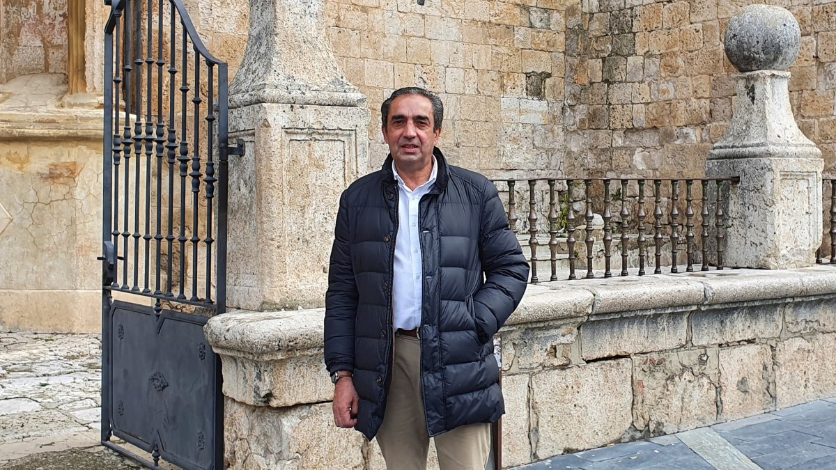 David Colinas, alcalde de Roa. L. V.