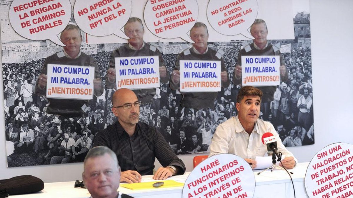 Ojeda (izq) y Pérez (dcha) explicaron los muchos puntos desfavorables que en su opinión reúne la nueva RPT.-I. L. M.