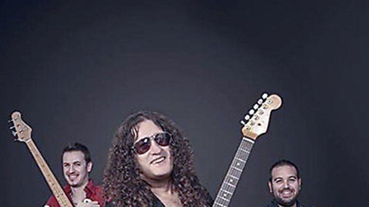 Santiago Campillo Trío.-