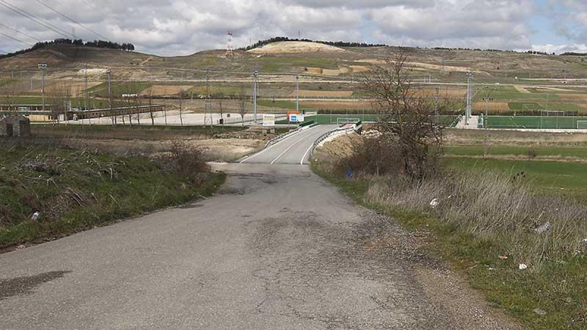 Imagen de los accesos de las instalaciones de Pallafría.-RAÚL OCHOA