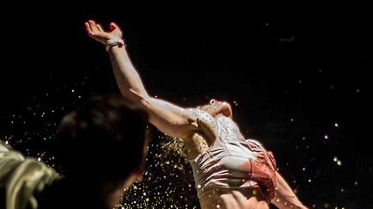 Momento del espectáculo 'La DévORée' de Circo Rasposo.-LAURE VILLAIN