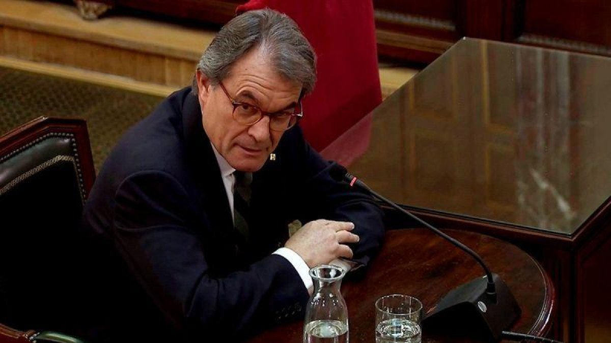 Mas: Se quiso que el 1-O fuera vinculante, pero no se consiguió-ZML