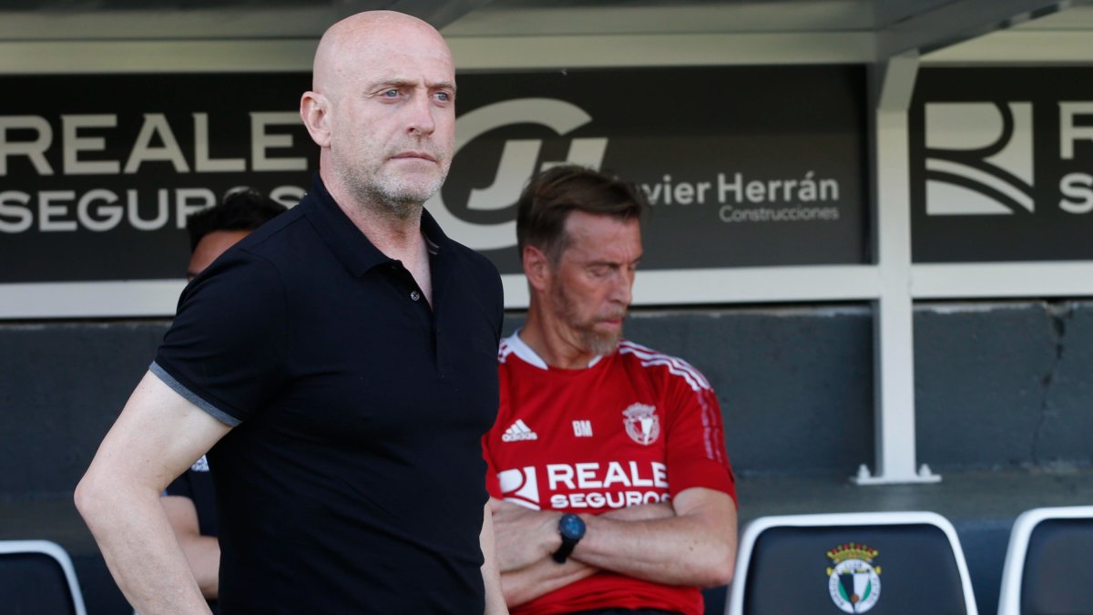 Julián Calero, entrenador del Burgos CF. SANTI OTERO