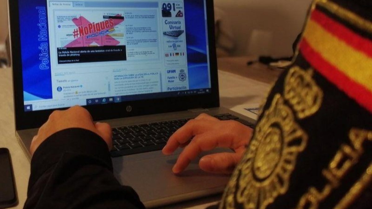 La Policía Nacional investiga dos estafas por internet denunciadas el lunes en Burgos.