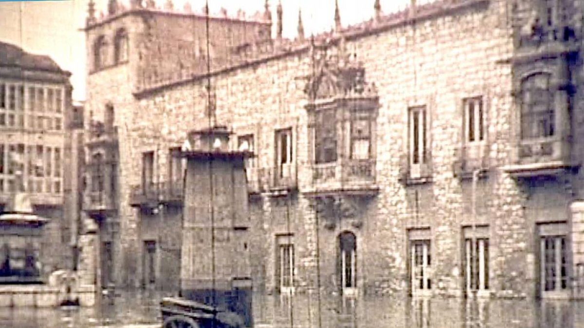 La Casa del Cordón tras las inundaciones.-ECB