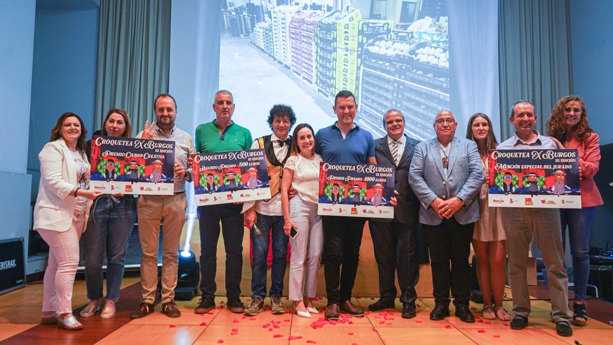 Imagen de los premiados en el concurso 'Croquetea por Burgos'. ECB