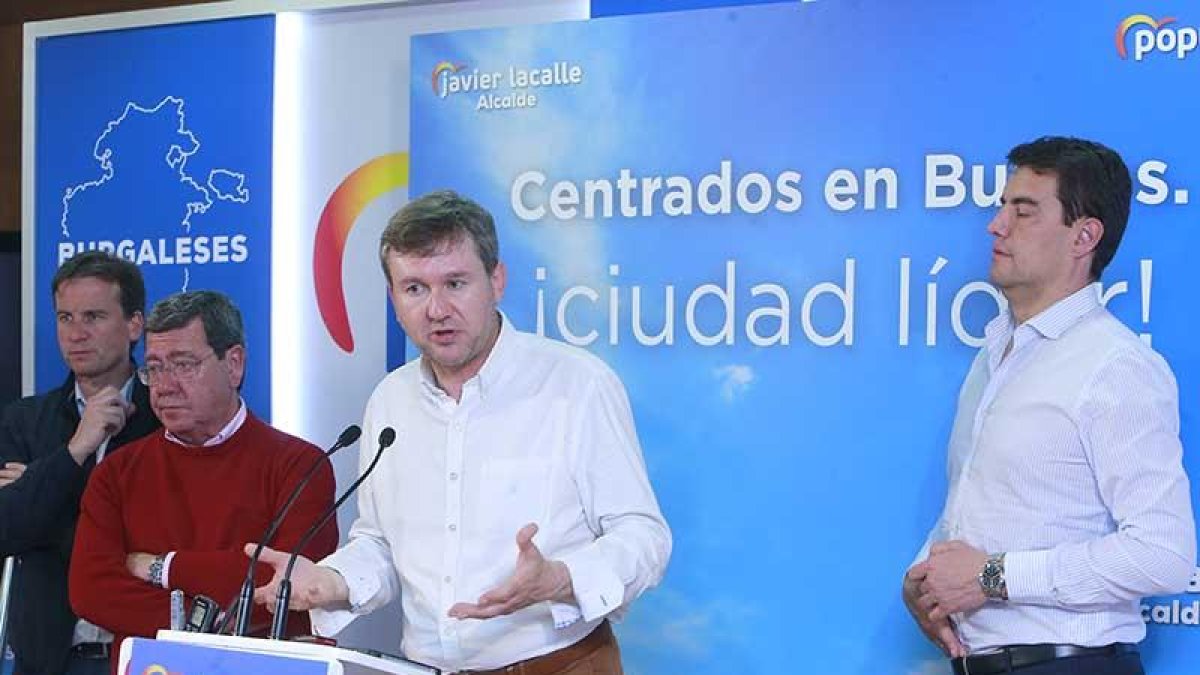 Javier Lacalle durante su intervención.-RAUL G. OCHOA