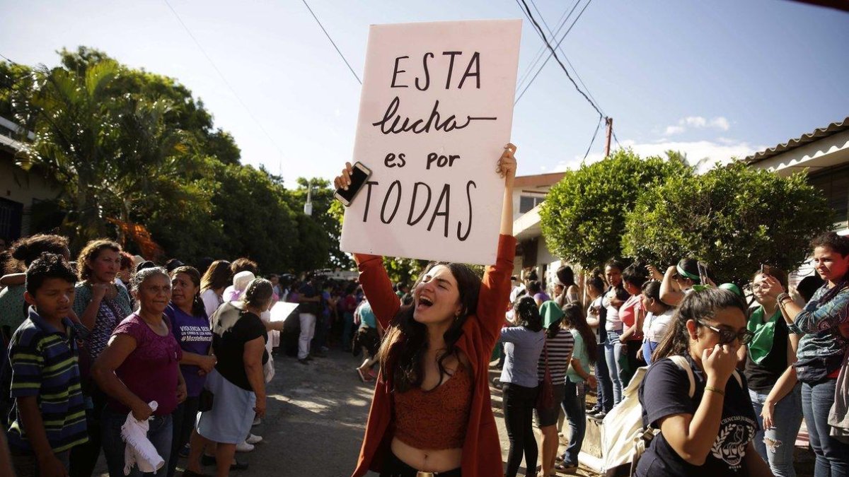 Organizaciones de mujeres celebran la absolucion de la joven salvadorena Imelda Cortez-Rodrigo Sura / EFE