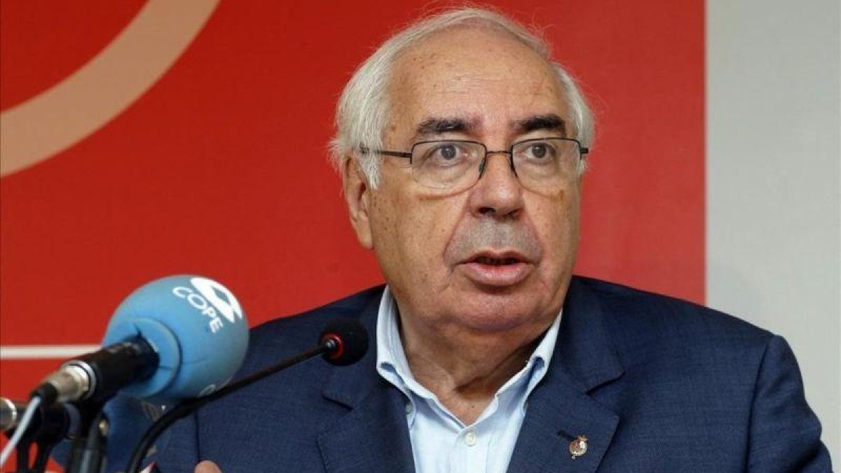 Vicente Álvarez Areces, en una imagen de archivo.-JUAN GONZÁLEZ (EFE)