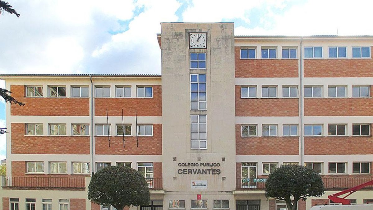 Entre las inversiones destaca 1 millón para la nueva biblioteca del antiguo Cervantes.-ECB