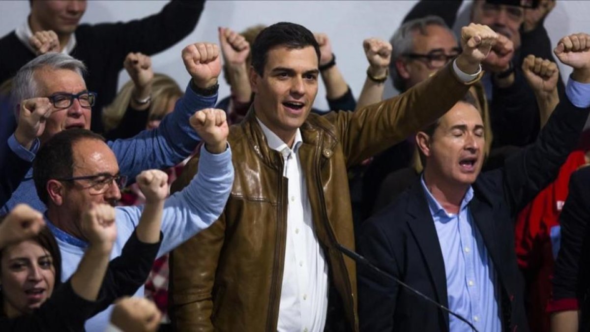 Pedro Sánchez, en su encuentro con militantes en Castellón.-MIGUEL LORENZO