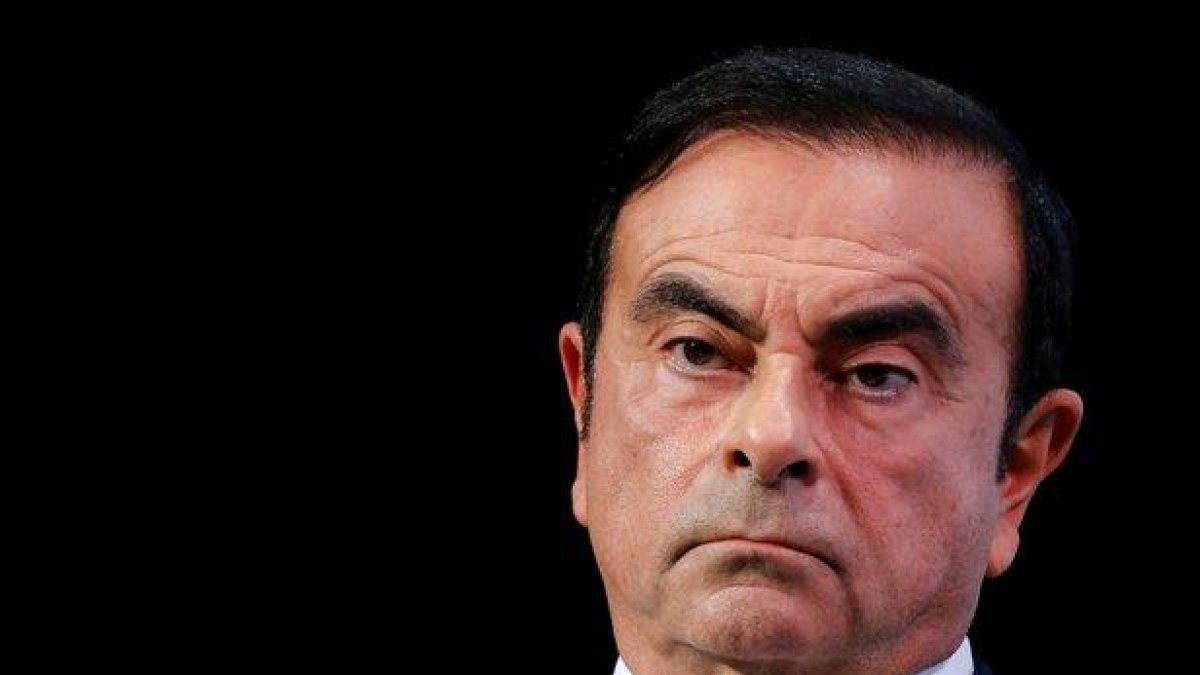 Ghosn, con triple nacionalidad francesa, brasileña y libanesa, fue arrestado por primera vez el 19 de noviembre de 2018.-REUTERS