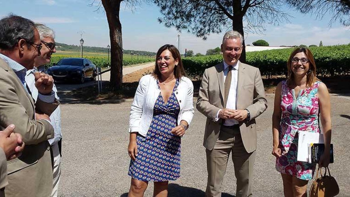 Milagros Marcos (izquierda) sorprendió a todos con sus declaraciones acerca del futuro del Ctacyl.-L.V.