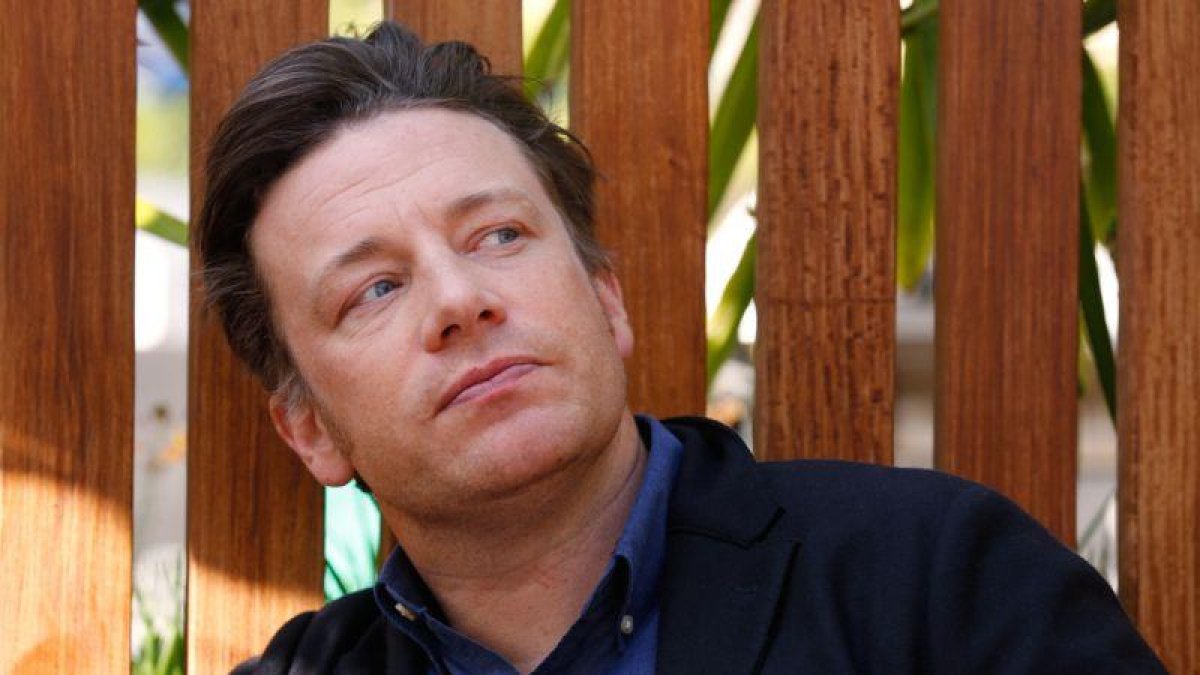 El cocinero Jamie Oliver, en el Port Vell de Barcelona, el pasado 12 de mayo.-ÁLVARO MONGE