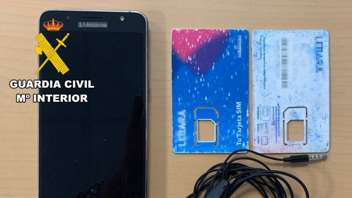 Intercomunicador incautado por la Guardia Civil. ECB