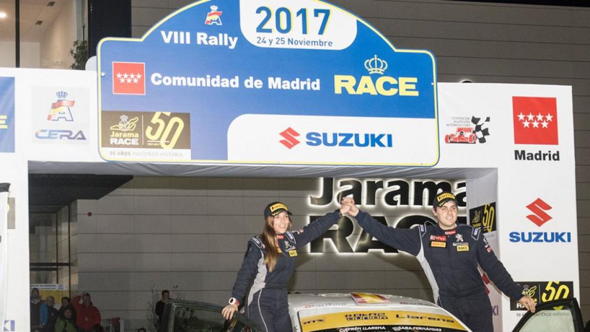 Efrén Llarena festeja su título en el Rally Comunidad de Madrid-ECB