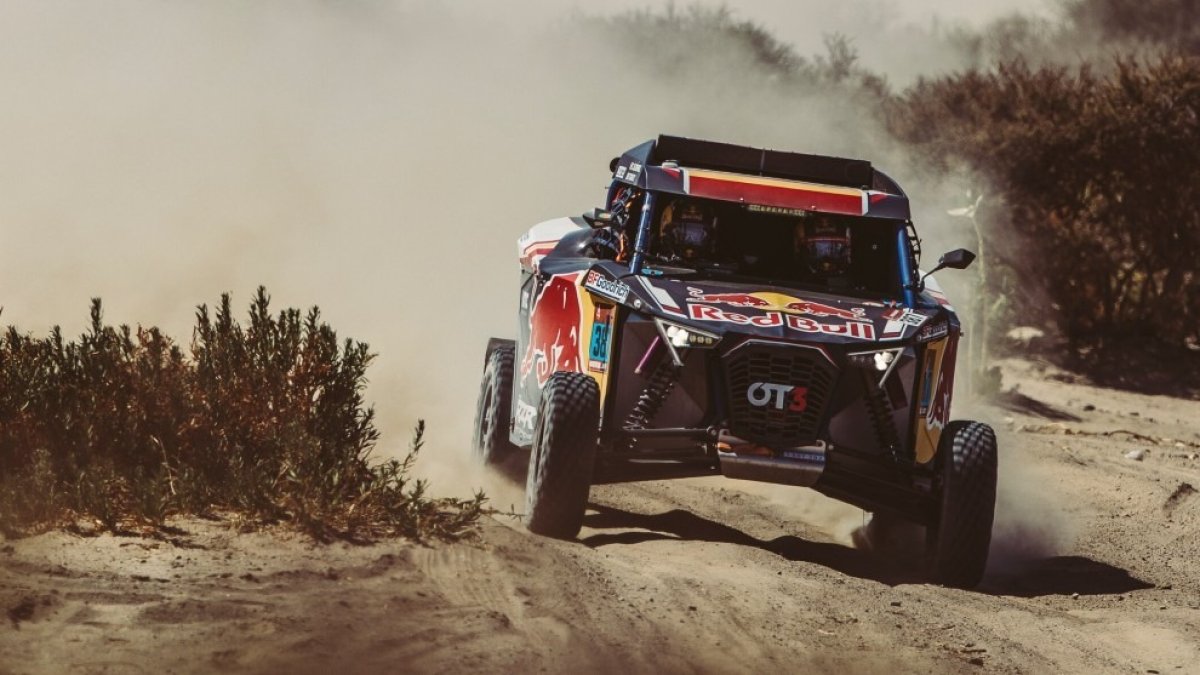 Cristina Gutiérrez avanza por un tramo rápido. DAKAR