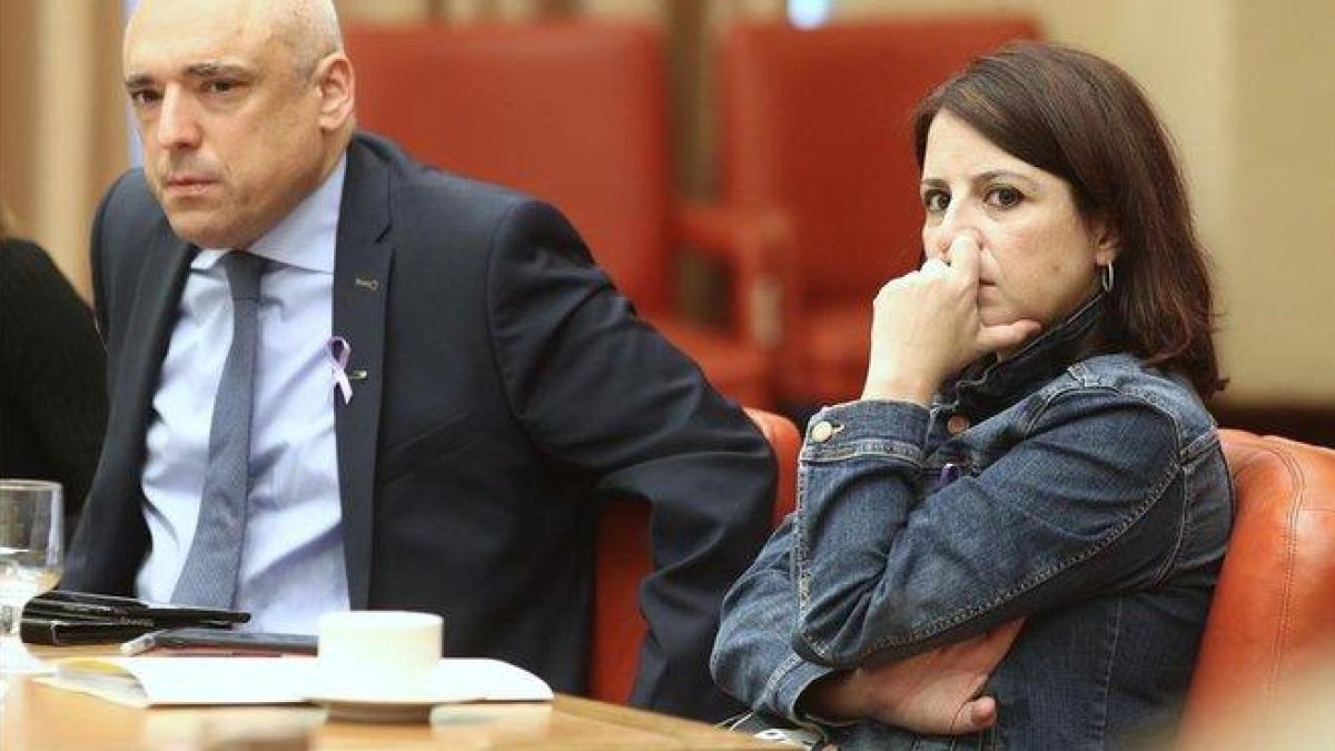 La portavoz parlamentaria del PSOE, Adriana Lastra, durante la Diputación Permanente del Congreso, este miércoles.-EDUARDO PARRA/ EUROPA PRESS