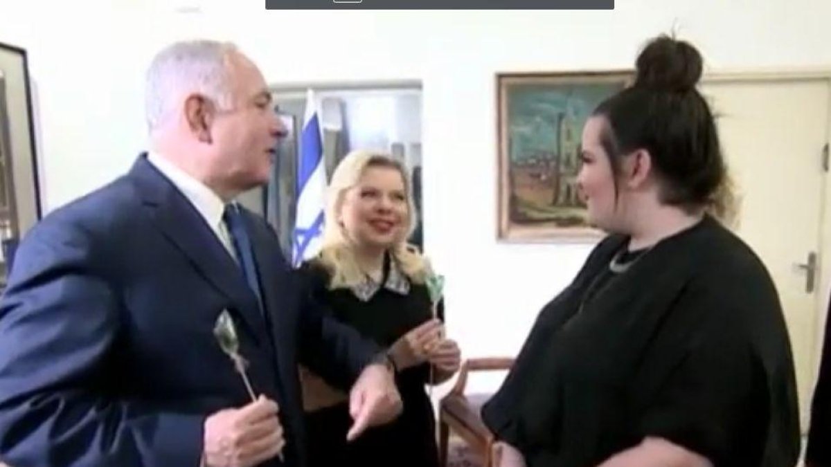 Netanyahu bailando-ATLAS